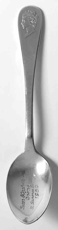 Various Sterling Souvenir Spoons Queen Elizabeth Ii /St. Lawrence Seaway  - No Box by Unknown Mfg Silver-1