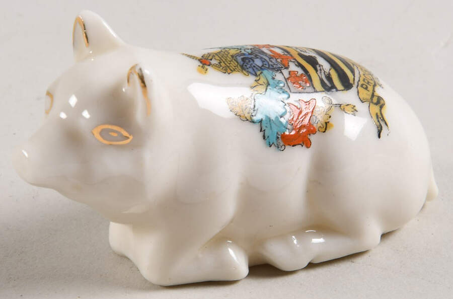 British Crested Ware Pig-Blackpool - No Box by Unknown Manufacturer-1