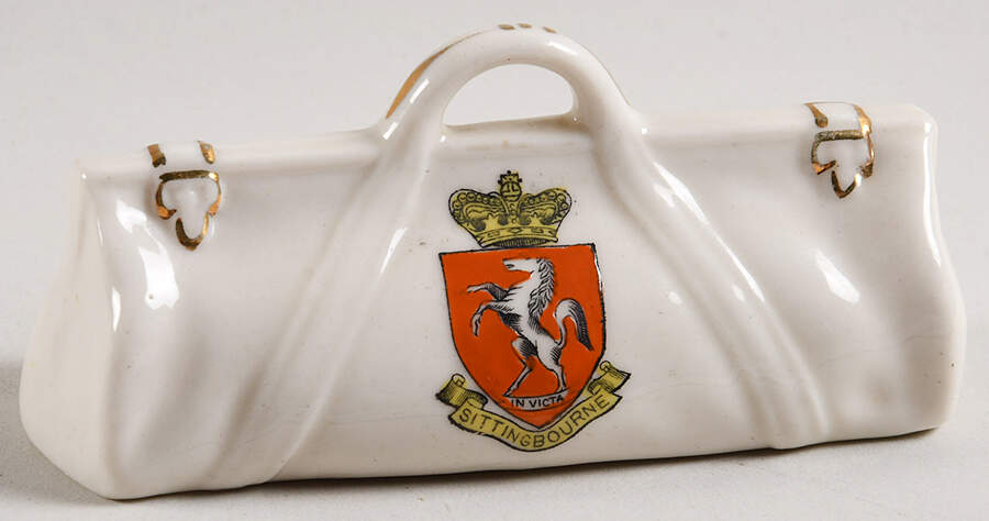 British Crested Ware Satchel-Sittingbourne - No Box by Unknown Manufacturer-1