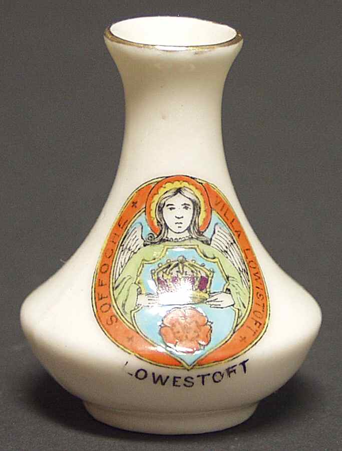 British Crested Ware Vessel-Lowestoft - No Box by Unknown Manufacturer-1