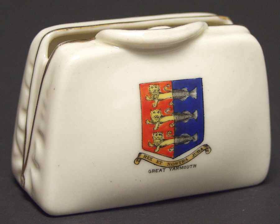 British Crested Ware Purse-Great Yarmouth - No Box by Unknown Manufacturer-1