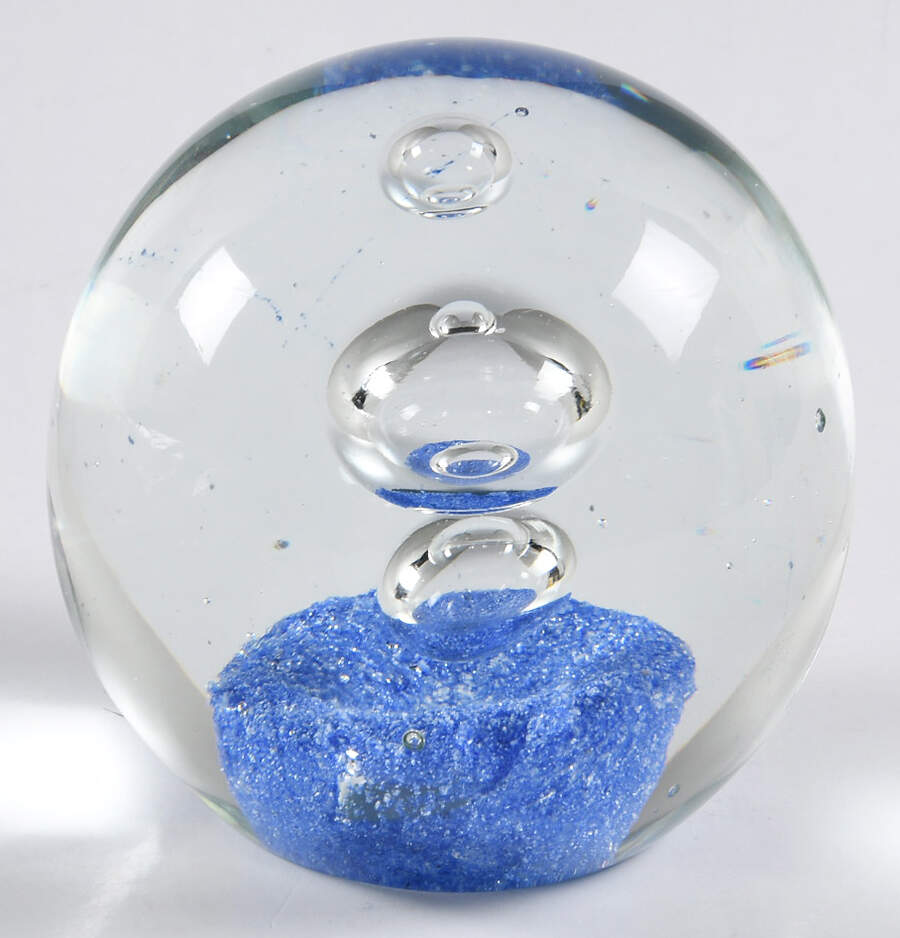 Art Glass Paperweights 3 Bubbles Over Light Blue Base - No Box by Unknown Mfg Collectibles-1