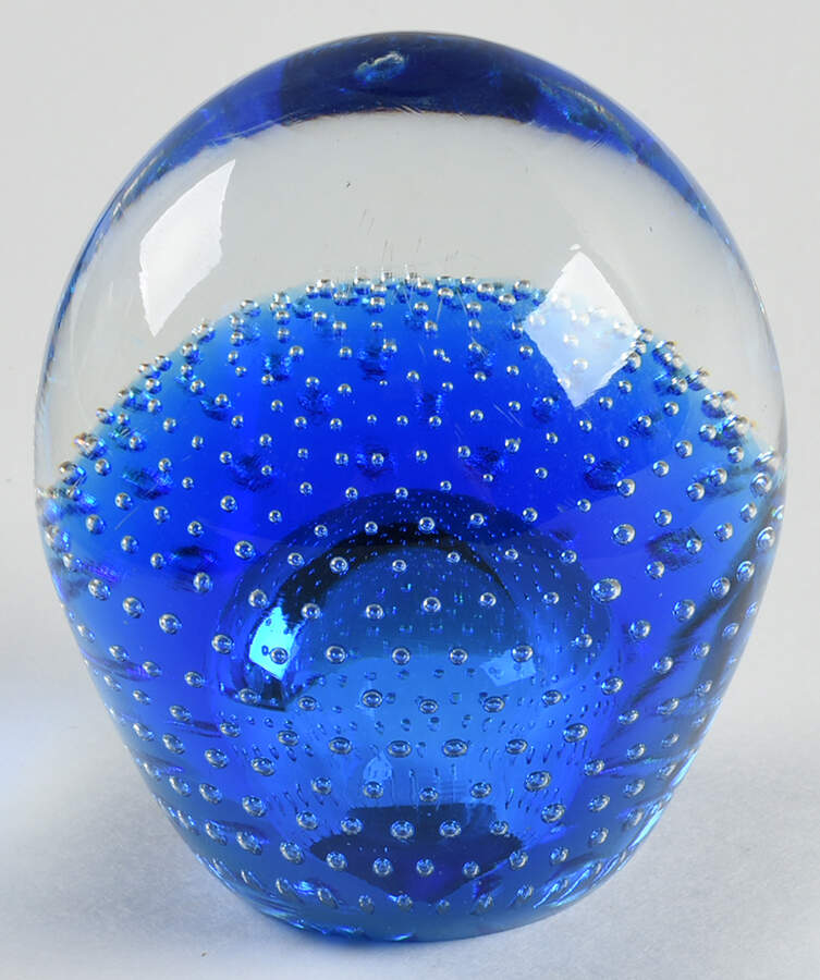 Art Glass Paperweights Egg-Blue, Clear, Bubbles - No Box by Unknown Mfg Collectibles-1