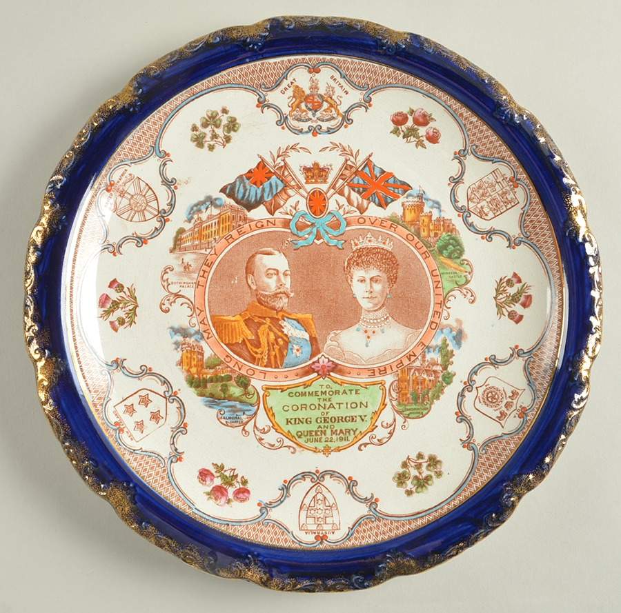Royalty Giftware George V & Mary-Coronation Plate - No Box 42 by Unknown Manufacturer-1