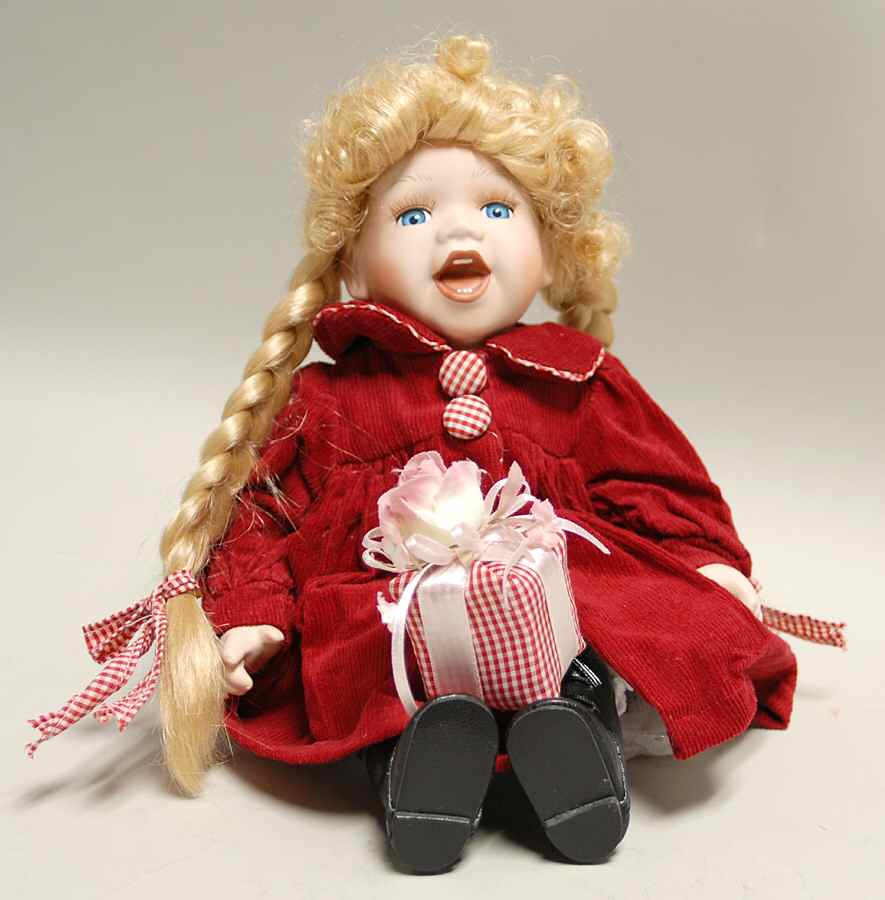 Porcelain Dolls Molly  - No Box by Unknown Mfg Collectibles-1