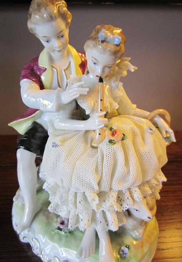 Dresden Lace Couple W/ Musical Instrument - Boxed by Unter Weiss Bach-1