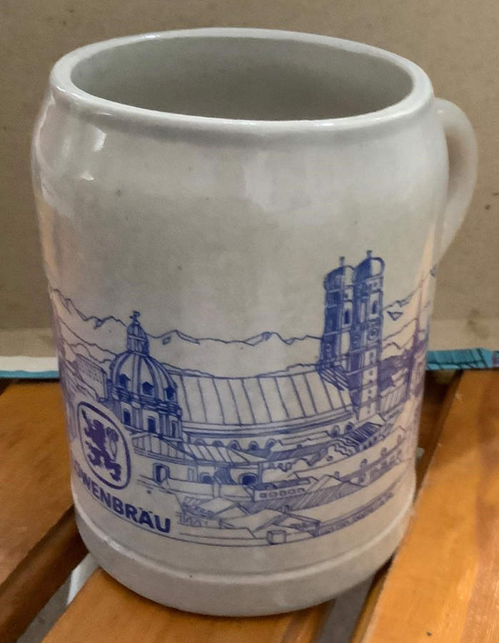 City Tankards Lowenbrau - No Box by Unknown Manufacturer-1