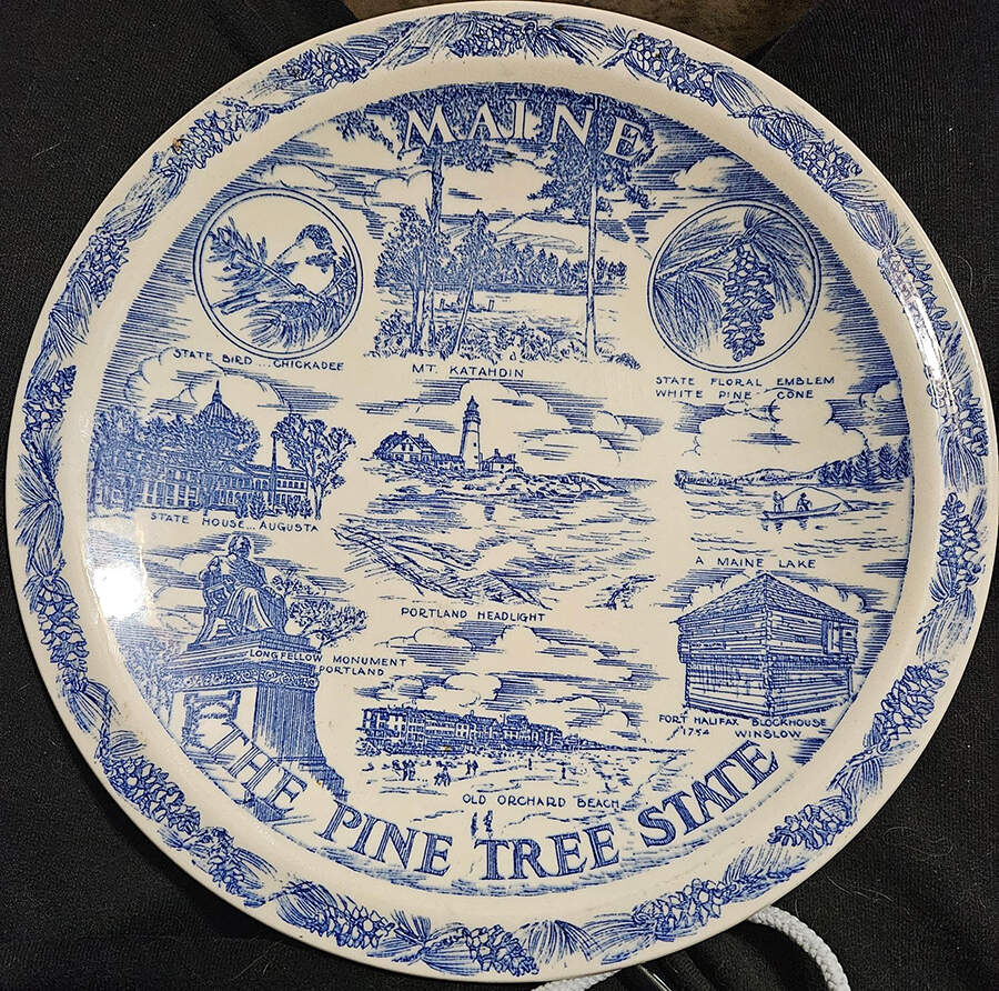 State Plate Maine - The Pine Tree State - No Box-Maine Motif 3- Blue by Vernon Kilns-1