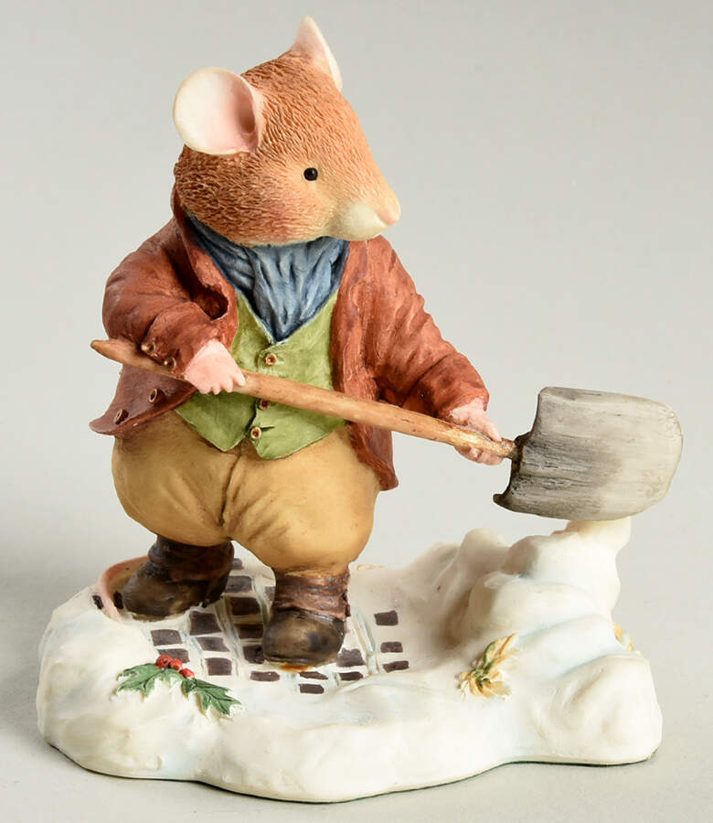Foxwood Tales-Figurines Mr Mouse-Making Way For Santa - Boxed by Villeroy & Boch-1