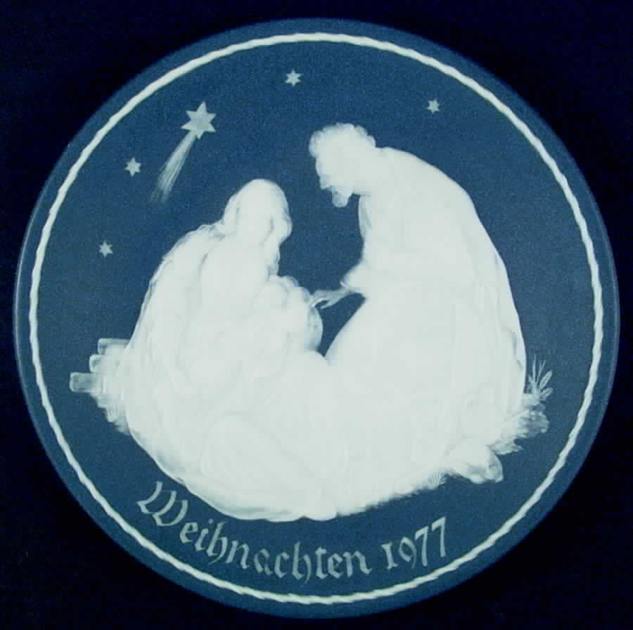 Villeroy & Boch Christmas Holy Family - No Box by Villeroy & Boch-1