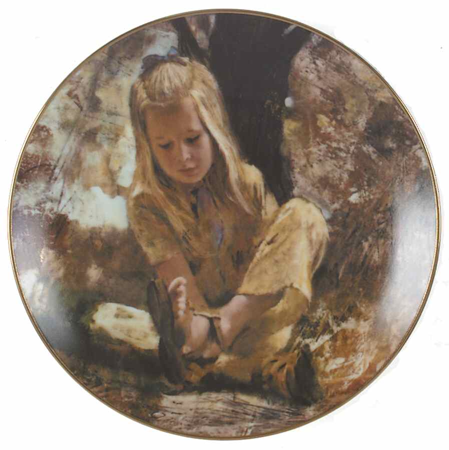 Precious Moments Sand In Her Shoe - No Box by Viletta-1