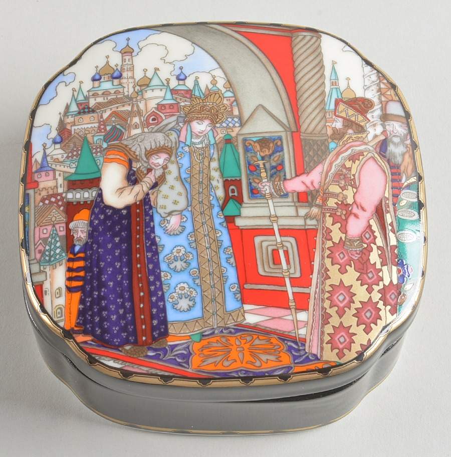 Russian Fairy Tales-Box Vassilissa Presented To Tsar - No Box by Villeroy & Boch-1