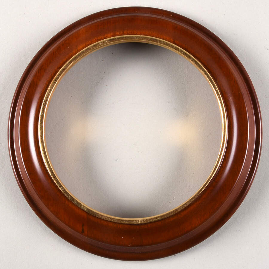 Van Hygan & Smythe Plate Accessories Richfield Elite-Gold Accent - Boxed by Van Hygan & Smythe-1