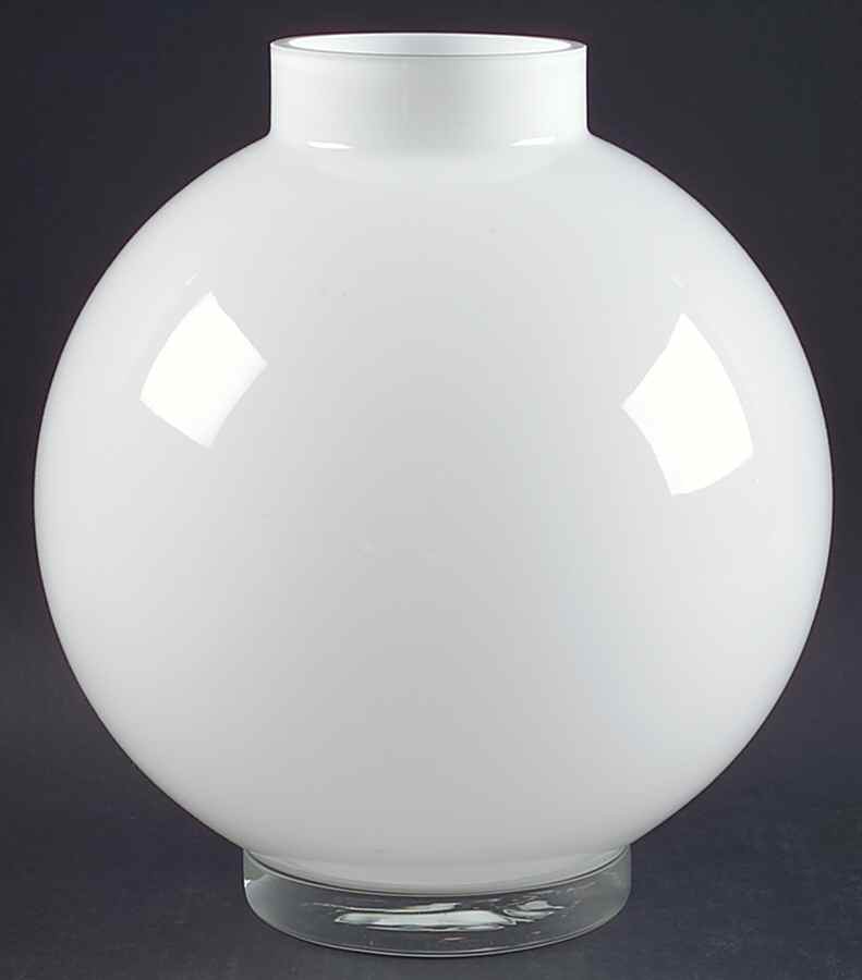 Giftware Fishbowl Vase by Vera Wang Crystal-1