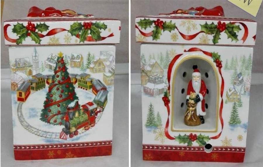 Christmas Toys Lg Sq Giftbox - Train - Boxed by Villeroy & Boch-1