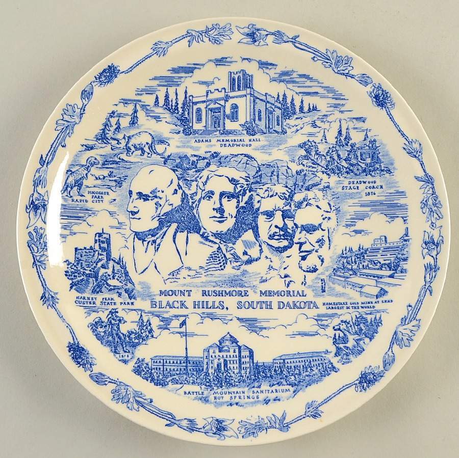 Parks Plates Mount Rushmore Memorial-Black Hills - No Box-South Dakota Motif 1 by Vernon Kilns-1