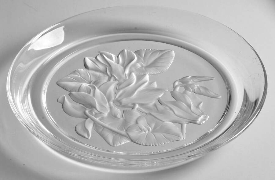 Vinardi Crystal Flower Plates Cyclamen - Boxed by Vinardi-1