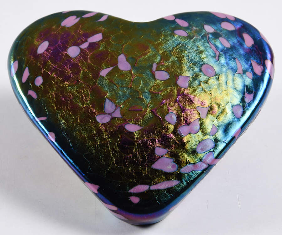 Paperweights Heart-Purple,Green Irridescent - No Box by Vines-1