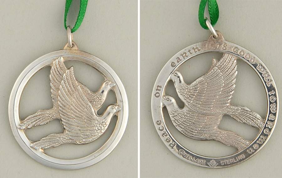 Peace Dove 1978 Peace Dove-Sterling - Boxed by Wallace Silver-1