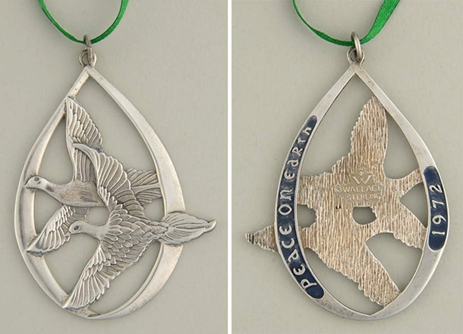 Peace Dove 1972 Peace Dove-Sterling - Boxed by Wallace Silver-1