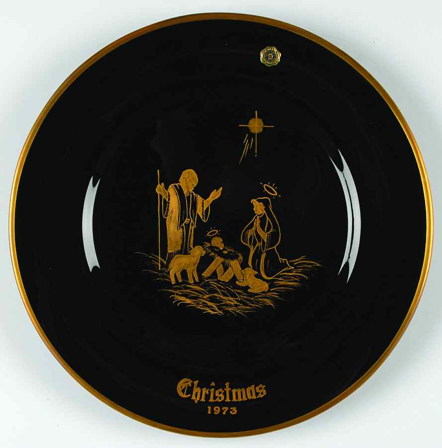 Crystal Christmas Plates Manger Scene - Boxed by Westmoreland-1