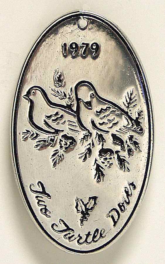 Twelve Days of Christmas 2 Turtledoves - No Box by Wilton Armetale-1
