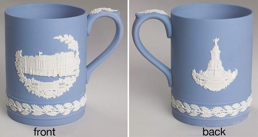 Jasperware Christmas Mug Buckingham Palace - Boxed by Wedgwood-1