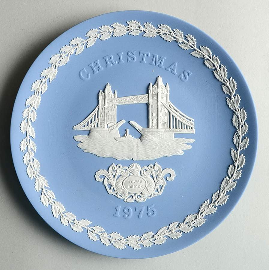Jasperware Christmas Plate Tower Bridge - Boxed by Wedgwood-1