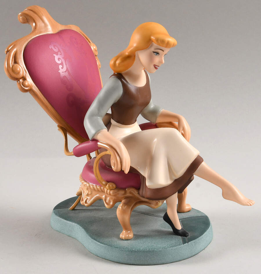 Cinderella Fit For A Princess-Cinderella - Boxed by Walt Disney Classics-1