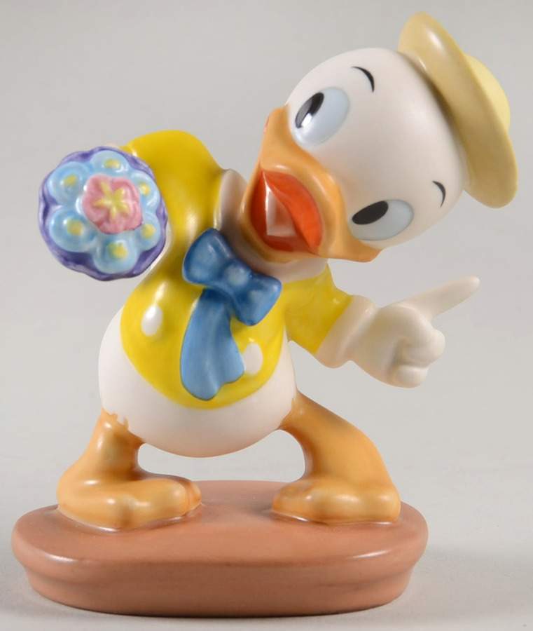 Mr Duck Steps Out Louie-Tag-Along Trouble - Boxed by Walt Disney Classics-1