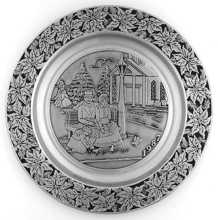 Wilton Armetale Christmas Plate Feeding The Birds-Poinsettias - No Box by Wilton Armetale-1