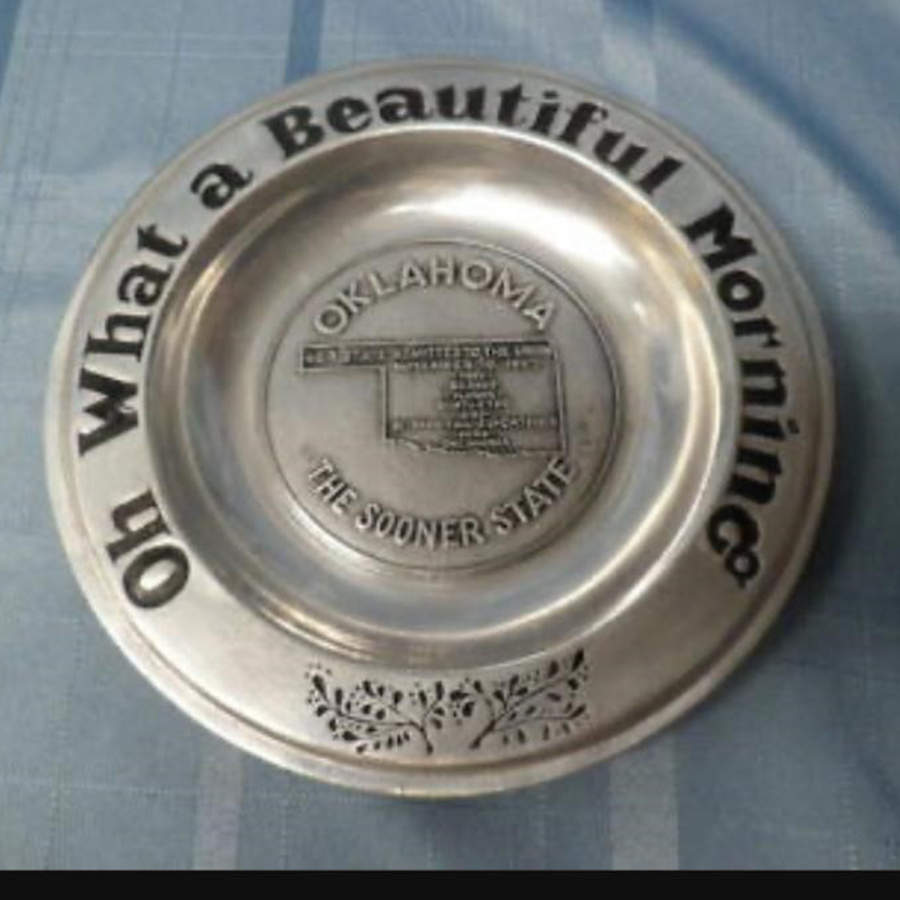 Wilton Armetale Plates Oklahoma-Oh What A Beautiful Morning - Boxed by Wilton Armetale-1