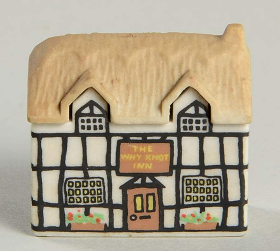 Whimsey On Why Village  Series#1 Why Knott Inn - Boxed by Wade (England)-1