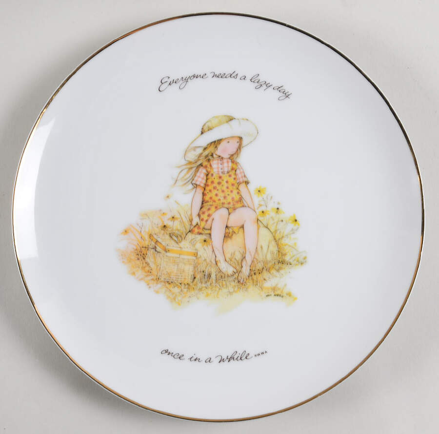 Holly Hobbie Plate Everyone Needs A Lazy Day - No Box by World Wide Art-1