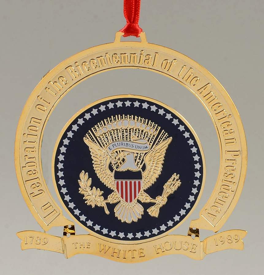 White House Historical Association Bicentennial Of The Presidency - No Box by White House Historical Association-1
