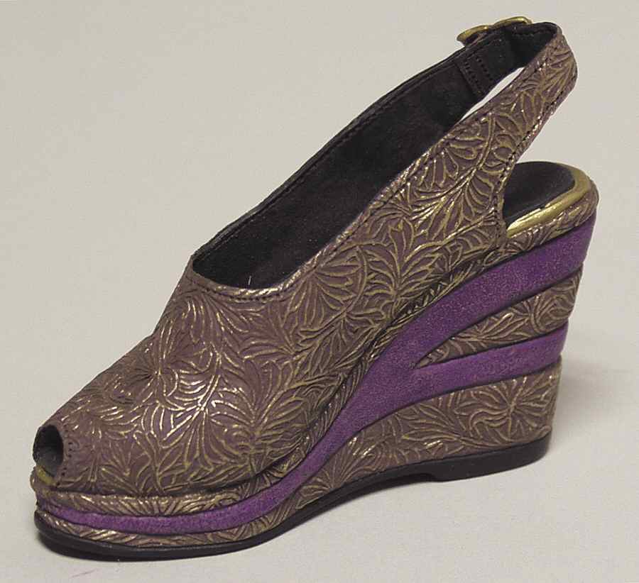 Classic Golden Leaf - Boxed by Willitts Galleries-1