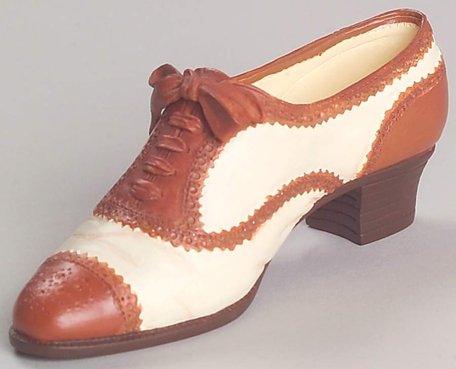 Biltmore Estate Brogue Ballyhoo - No Box by Willitts Galleries-1