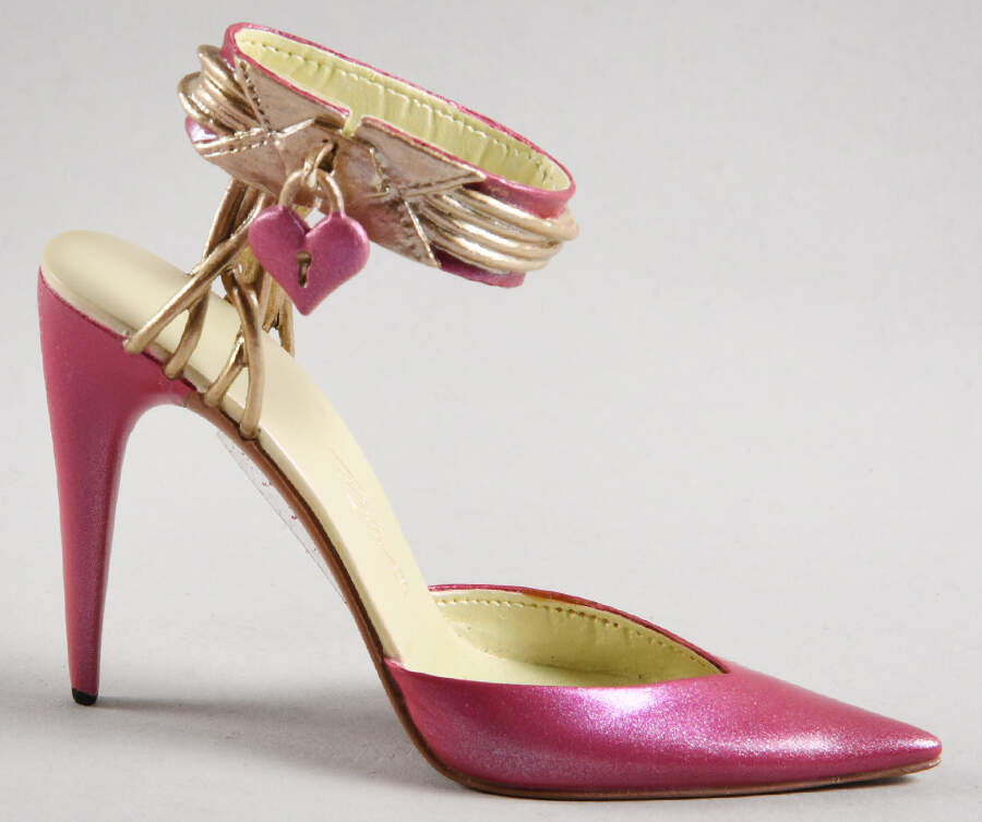Just the Right Shoe Captive Heart - Boxed by Willitts Galleries-1