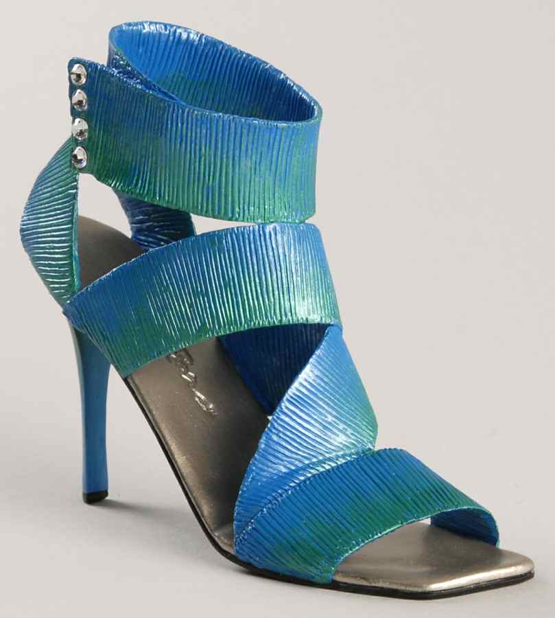 Just the Right Shoe Captivate - Boxed by Willitts Galleries-1