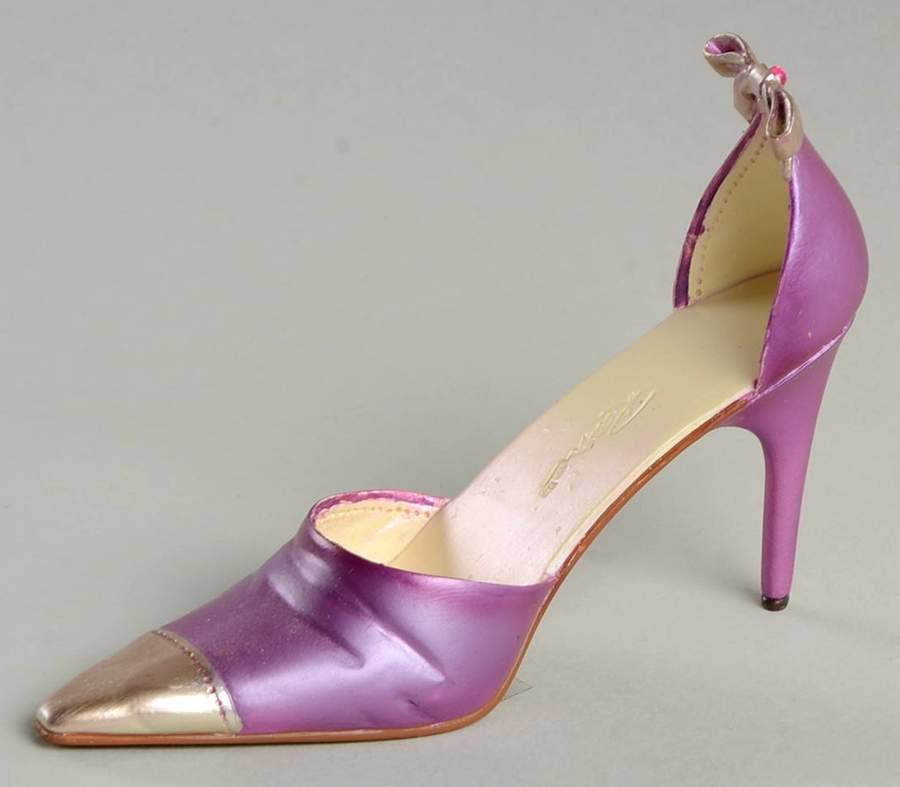 Just the Right Shoe Birthday Bow - Boxed by Willitts Galleries-1