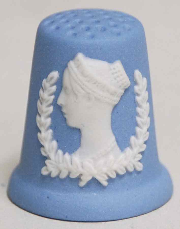 Kings & Queens of England Thimble Collection Victoria - No Box by Wedgwood-1