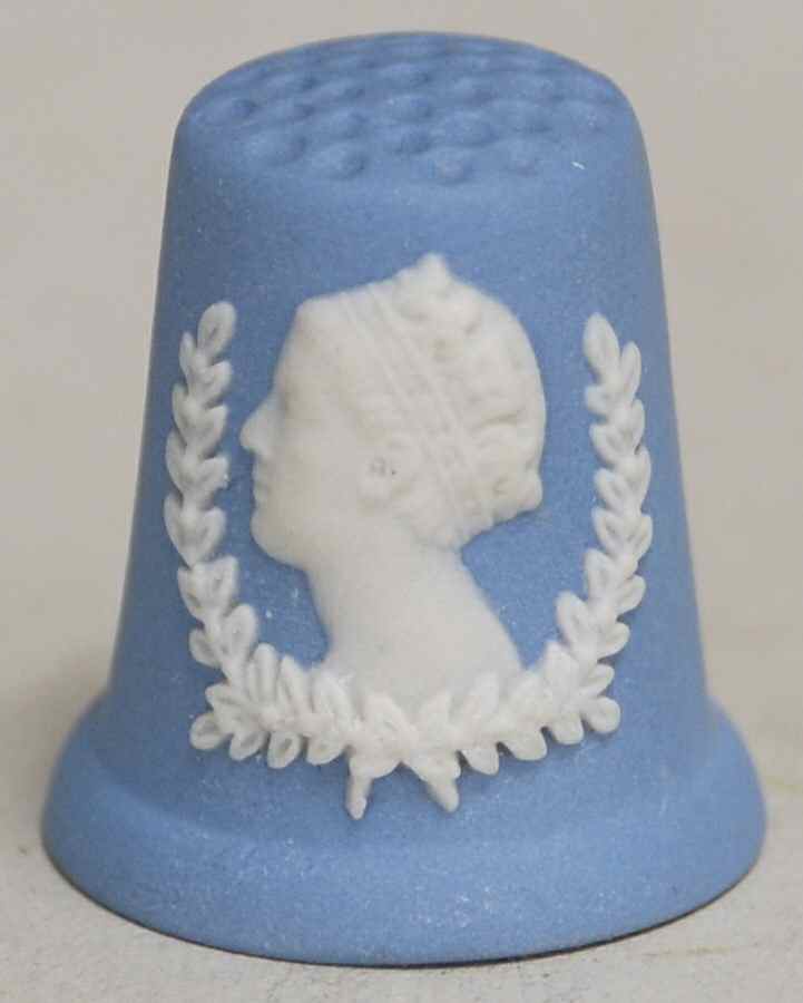 Kings & Queens of England Thimble Collection Henry V - No Box by Wedgwood-1