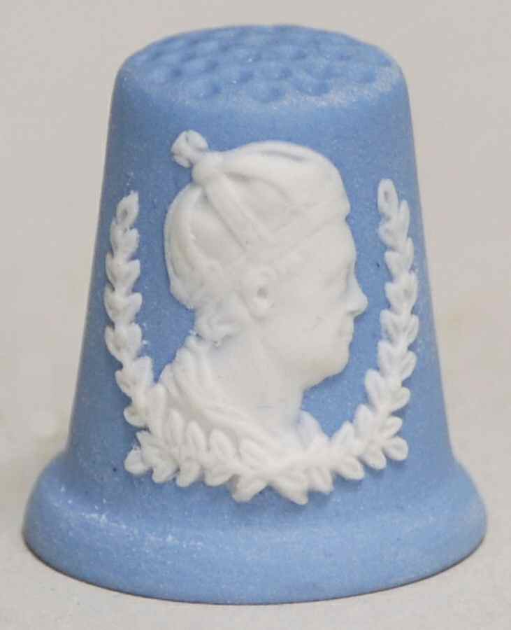 Kings & Queens of England Thimble Collection George I - No Box by Wedgwood-1