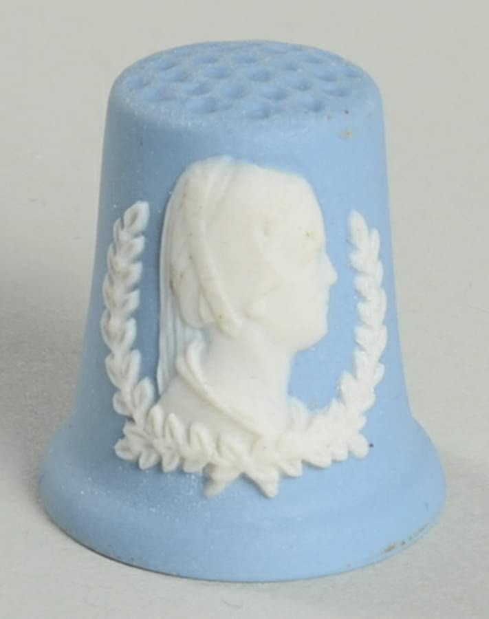 Kings & Queens of England Thimble Collection Mary I - No Box by Wedgwood-1