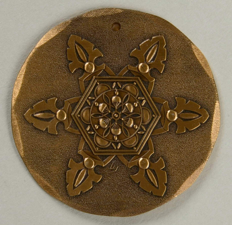 Annual Bronze Ornaments Snowflake - Boxed by Wendell August-1