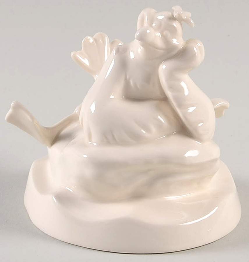 Annual Membership Gifts Muddled Mentor-Scuttle-Whiteware - No Box by Walt Disney Classics-1