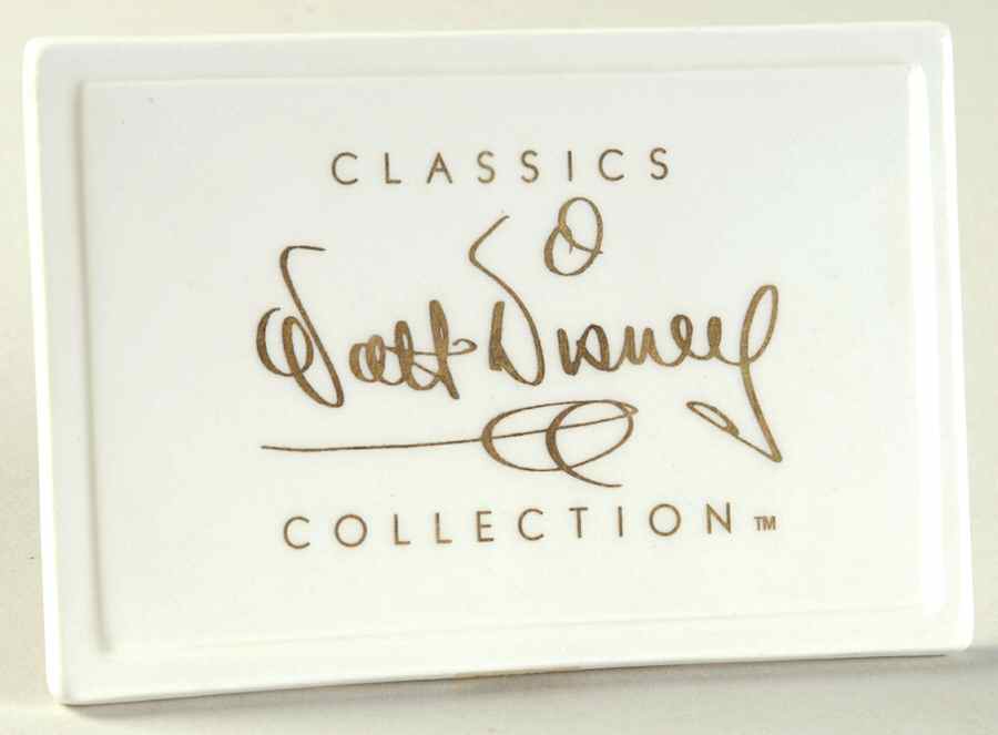 Walt Disney Classics Dealers Plaque Classics Walt Disney Coll. - Advertising Signs by Walt Disney Classics-1