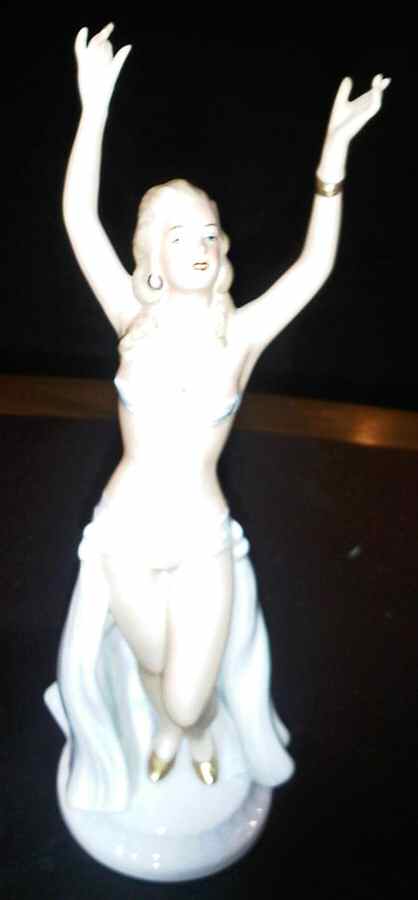 Wallendorf Figurines Dancing Girl - No Box by Wallendorf Porcelain-1