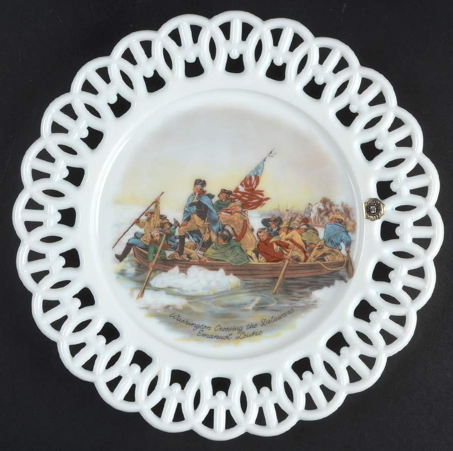 Bicentennial Plates Washington Crossing The Delaware - No Box by Westmoreland-1