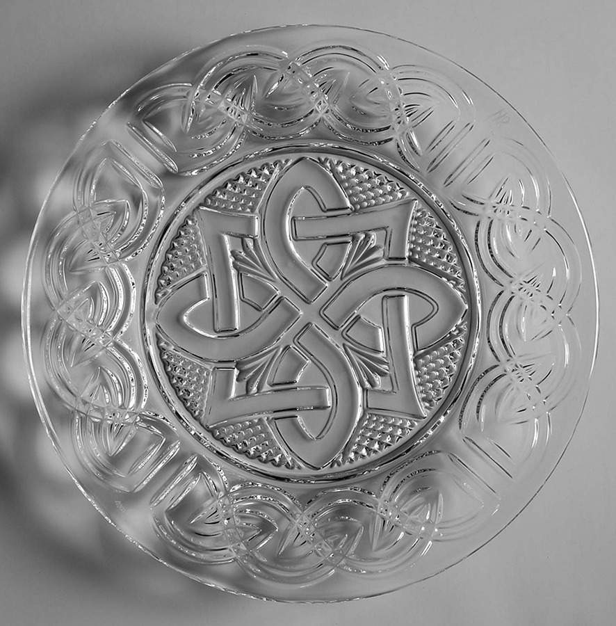 Celtic Knot Accent Plates Fionn's Knot Accent Plate-Single - No Box by Waterford Crystal-1
